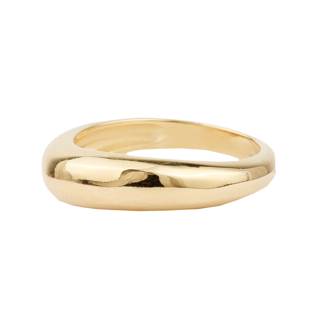 The basic big ring in gold colour from the brand ALL THE LUCK IN THE WORLD