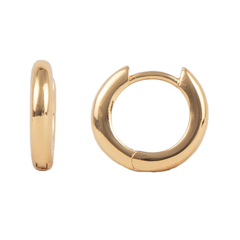 The hoop huggie plain earrings in gold colour from the brand ALL THE LUCK IN THE WORLD