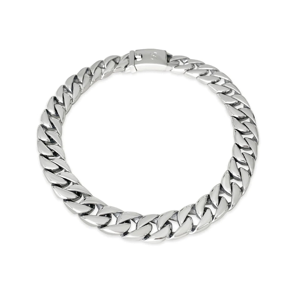 The mini chunky chain necklace in silver colour from the brand ANISA SOJKA