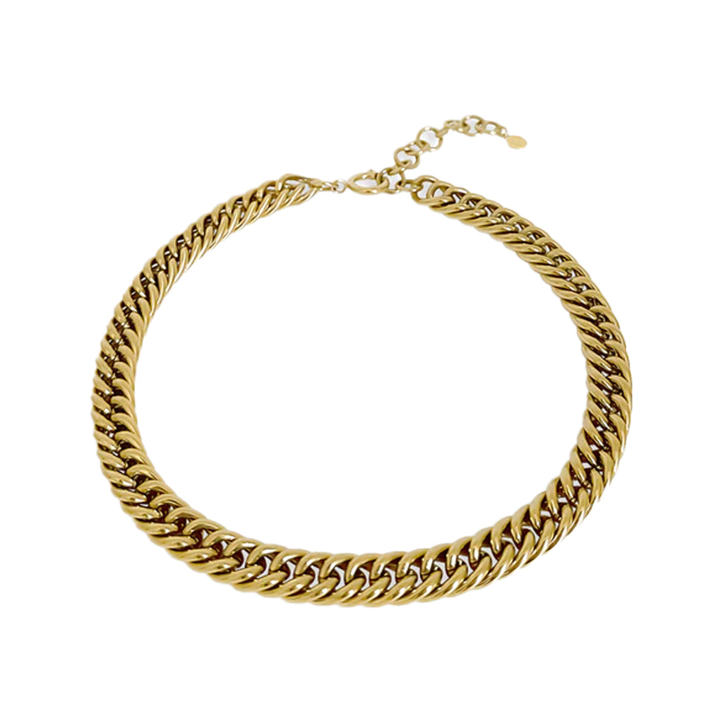 The mini Juliet necklace in gold colour from the brand ANISA SOJKA