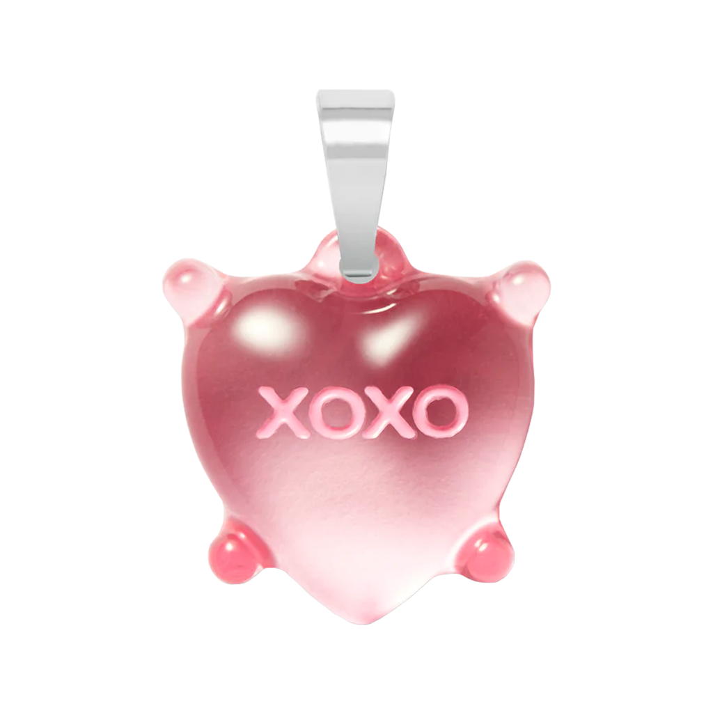 The Dilemma Heart Xoxo pendant with classic connector in silver and pink colour from the brand CRYSTAL HAZE