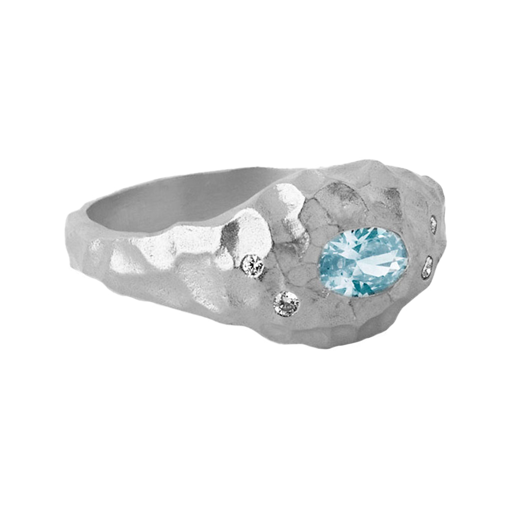 The Leia ring in silver and clear-blue colour from the brand ENAMEL COPENHAGEN