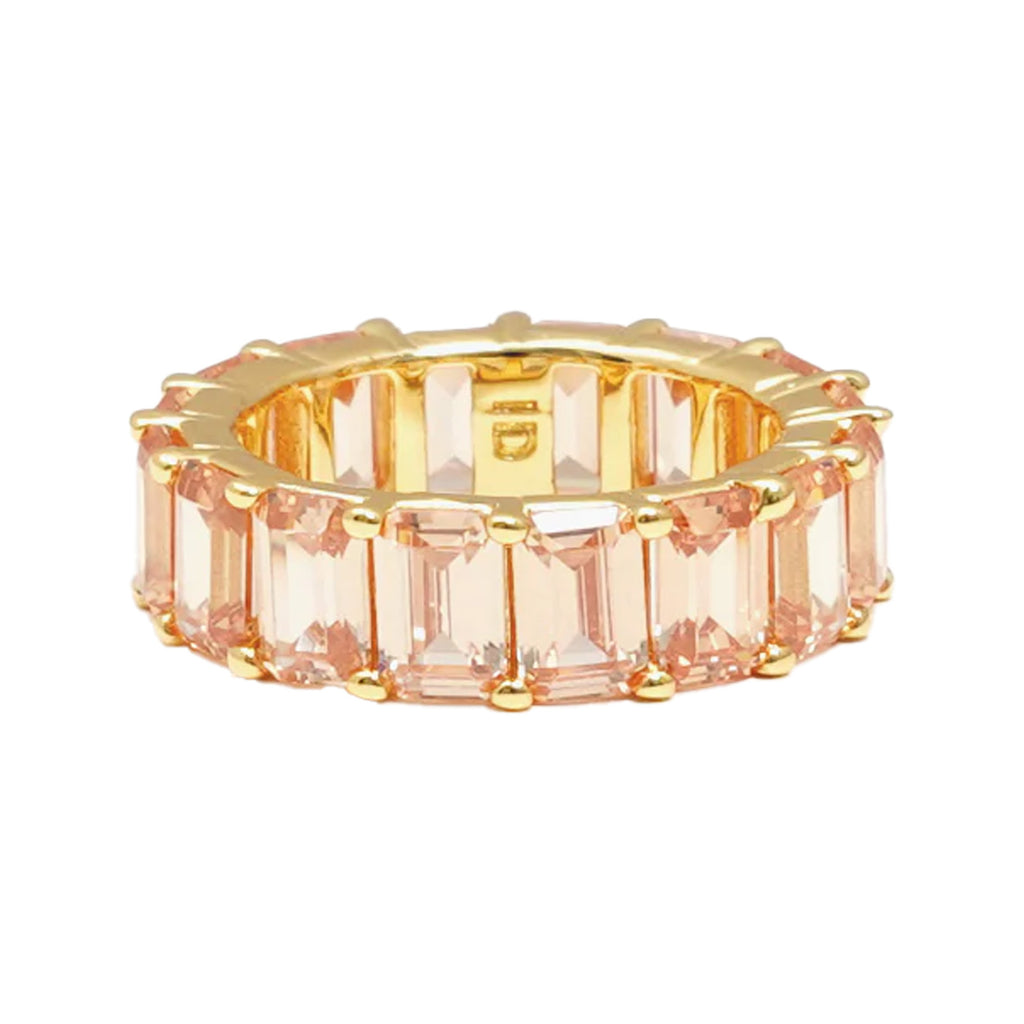 The chunky colorful ring in gold and beige colours from the brand IZABEL DISPLAY