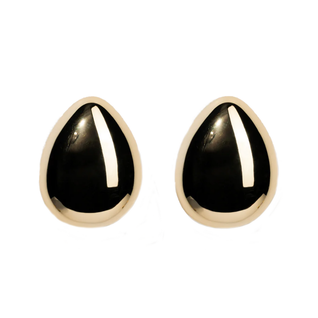 The Amelie stud earrings in gold colour from the brand JASMIN SPARROW