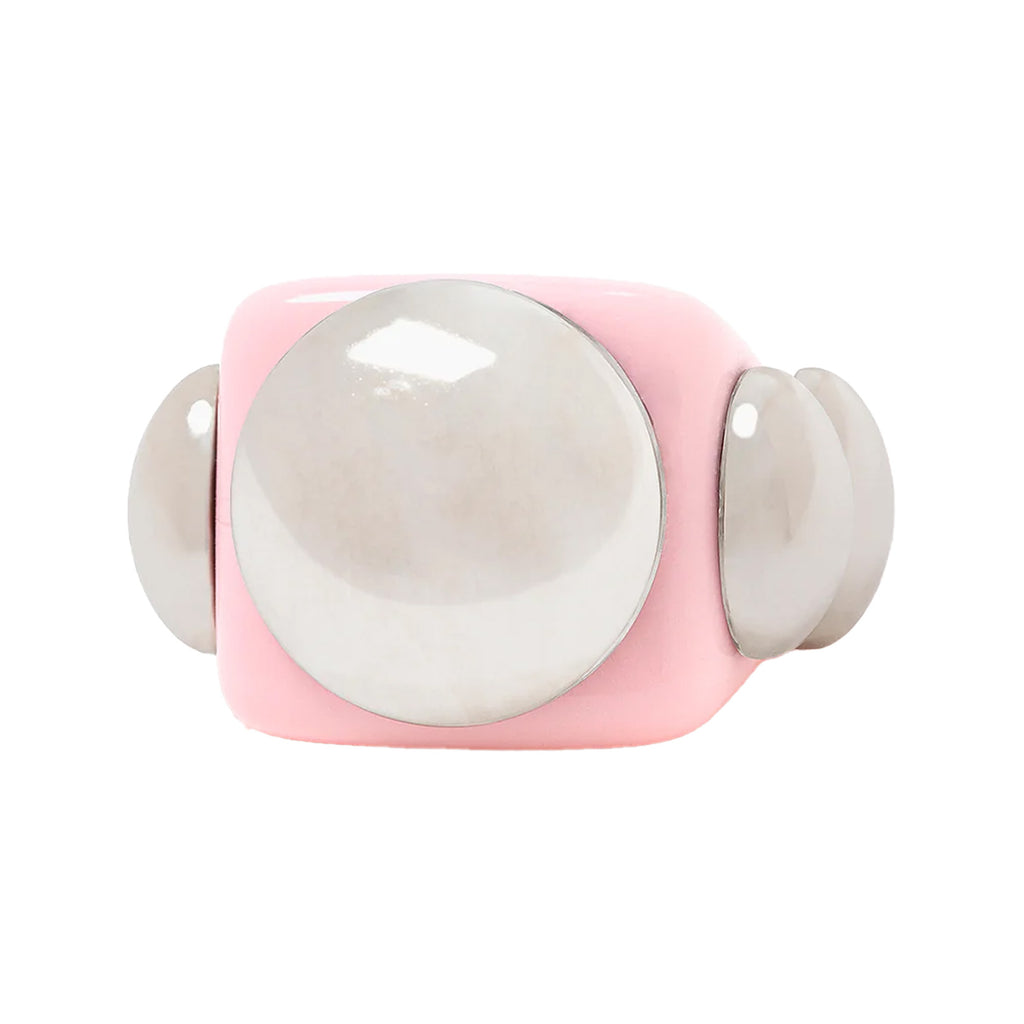 The Jamón De York ring in silver and pink colours from the brand LA MANSO