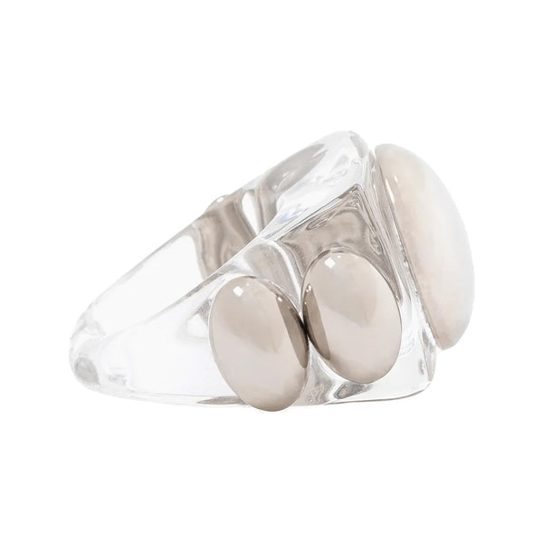 The Nyc ring in transparent and beige colour from the brand LA MANSO