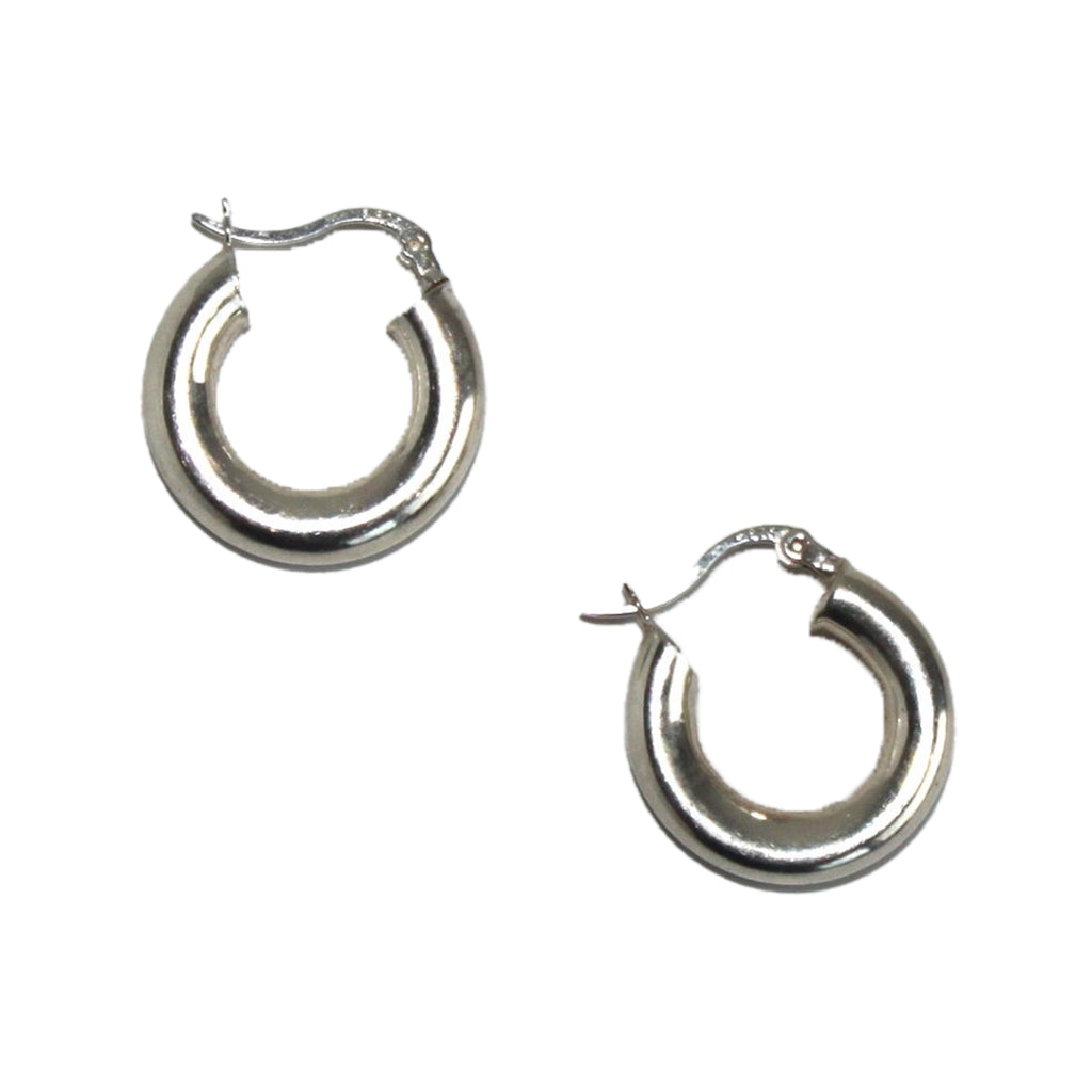 The Trenturo Earrings in silver colour from the brand LABRO