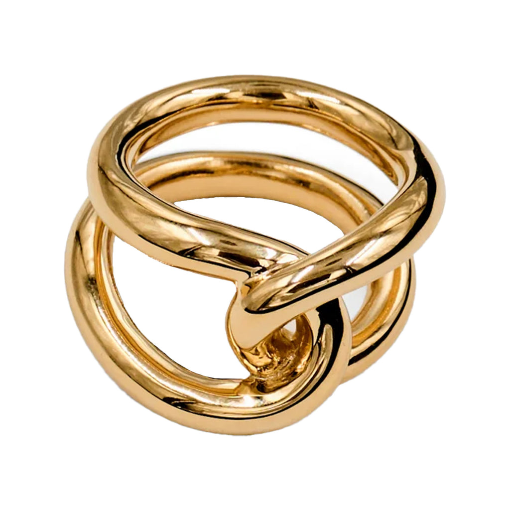 The Agnes ring in gold colour from the brand LIÉ STUDIO