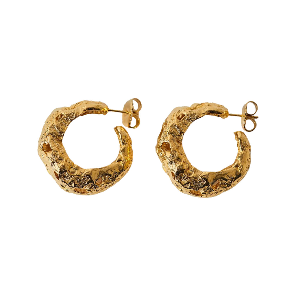 The Galia hoop earrings in gold colour from the brand PAOLA SIGHINOLFI