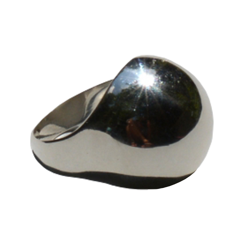 The big sphere ring in silver colour from the brand SASKIA DIEZ