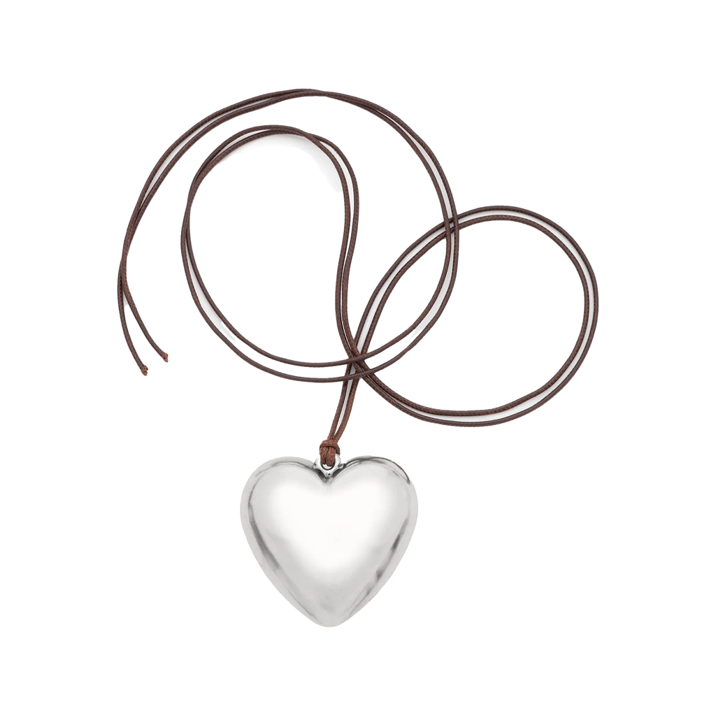 The Spirit Big Heart necklace in silver and brown colours from the brand THE GOOD STATEMENT